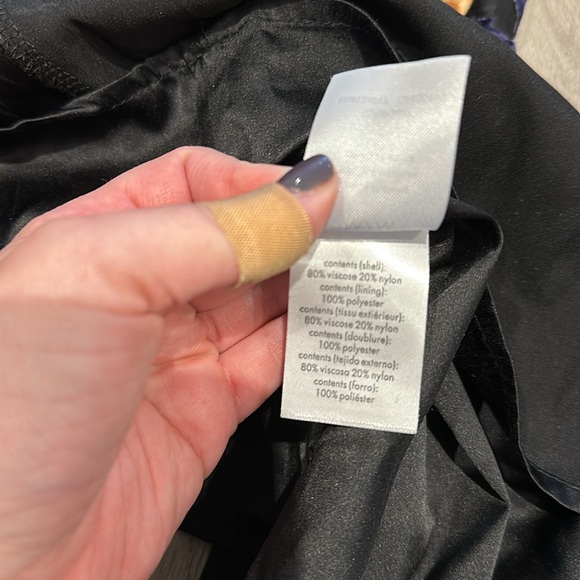 We Wore What Devore Velvet MIDI Dress - Picture 8 of 9